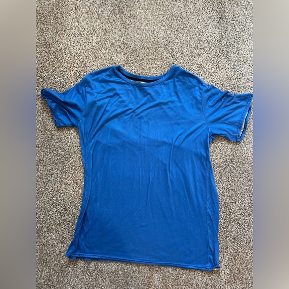 🩷Blue Patriotic Graphic Tee - Picture 2 of 2